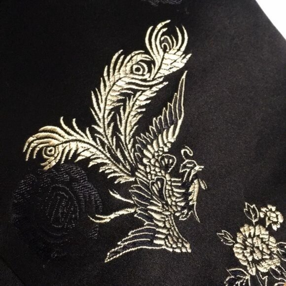 R Saline vintage Woman’s black & gold oriental look 4 button front jacket - Picture 6 of 7